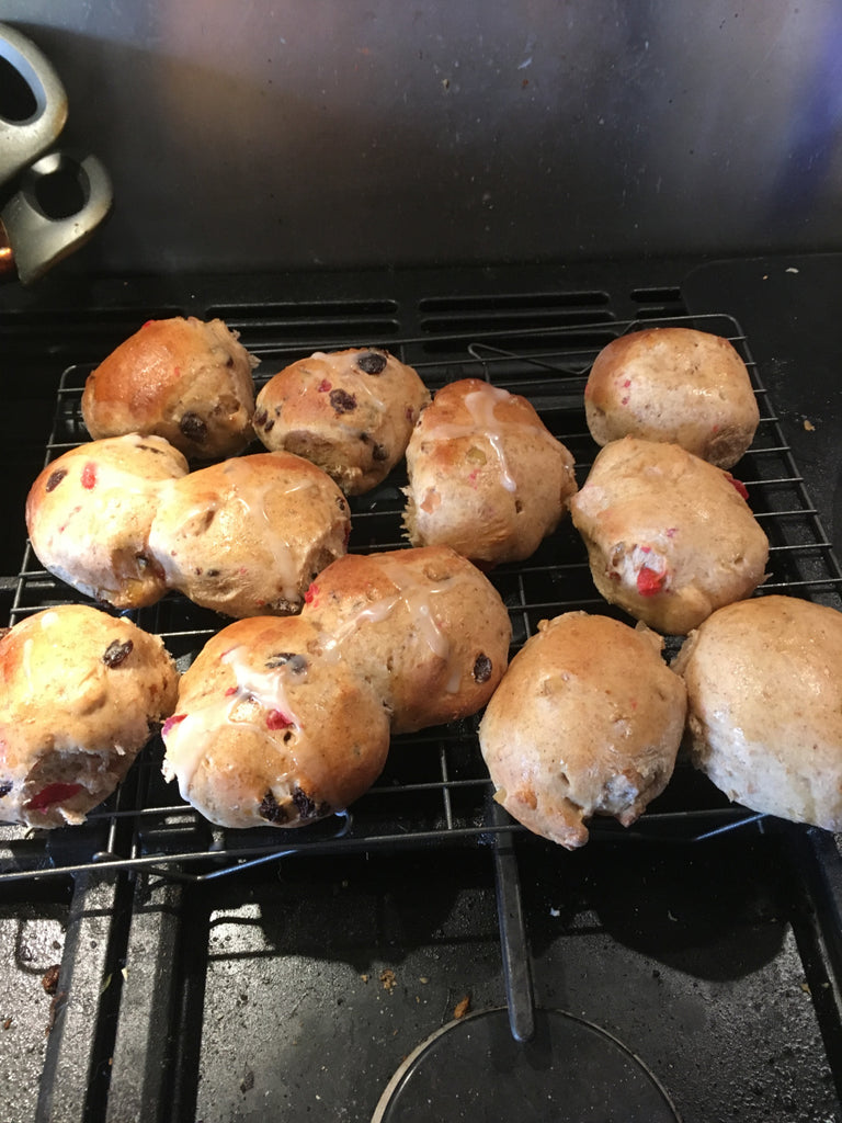 HOT CROSS BUNS