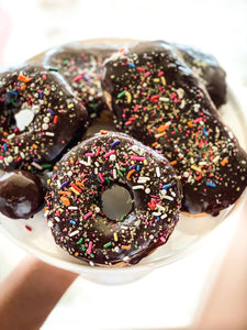 Finally, really good gluten-free donuts! You know, the REAL crispy on the outside, soft on the inside fried cake donuts like you’ve been missing? Yeah, those